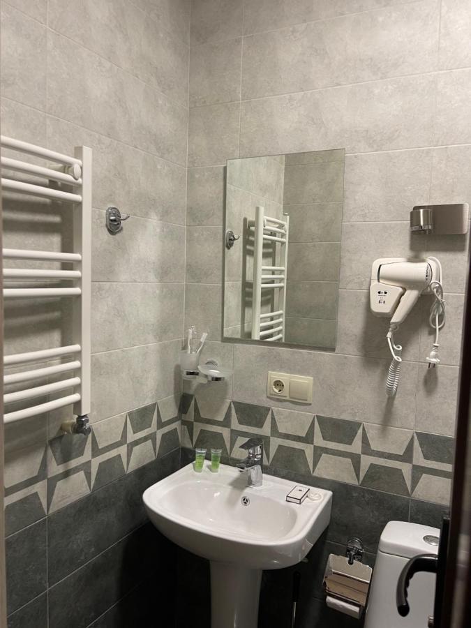 טביליסי Art Family Hotel מראה חיצוני תמונה