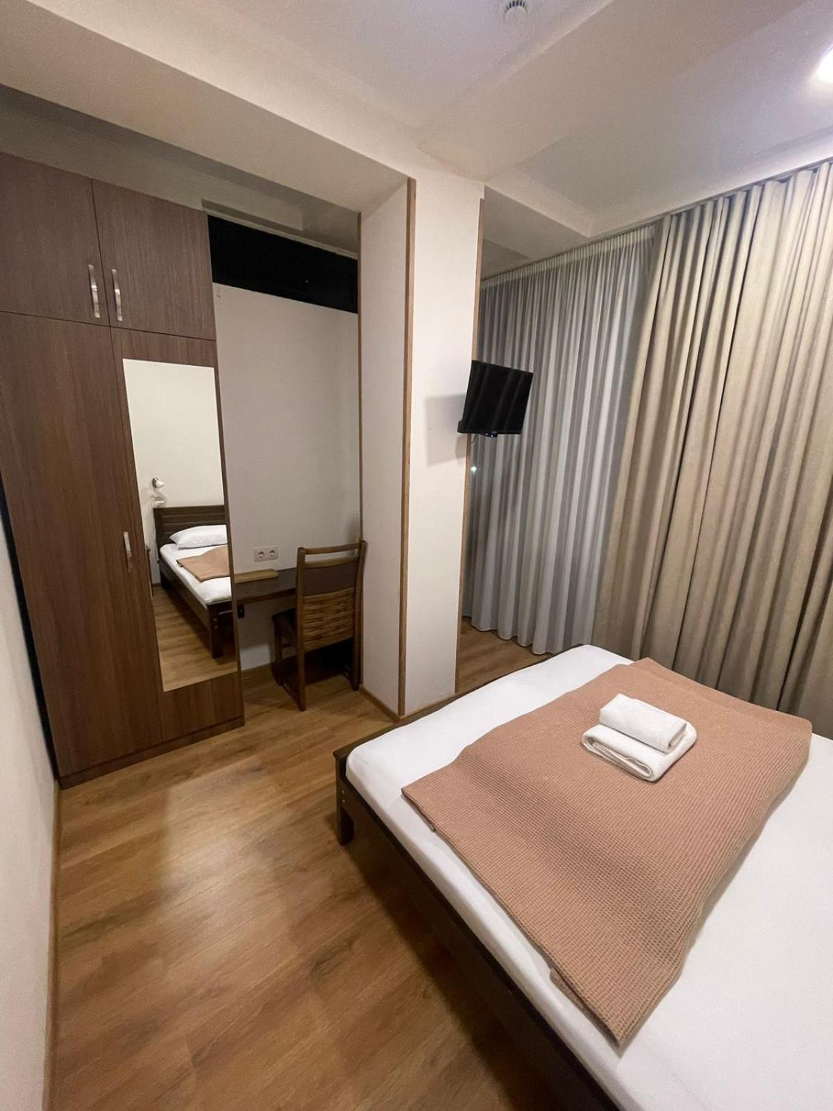 טביליסי Art Family Hotel מראה חיצוני תמונה